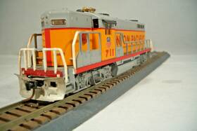 Z-75150 Ahm/rivarossi Union Pacific Gp-7 Diesel Locomotive Ho Scale Powered Z-75150 Ahm/rivarossi Union Pacific Gp-7 Diesel Locomotive Ho Scale Powered