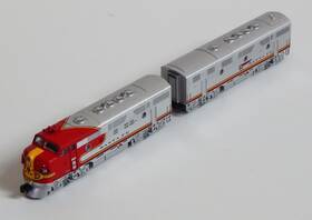 63001-7 American Z Line Azl Z-scale Santa Fe Inch Warbonnet F7a&b Set Both Powered Beautiful Engines