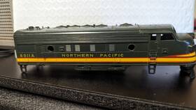 3229-3029 Athearn #3229 Northern Pacific F7a Shell Only