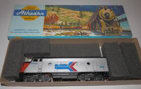 3233 Athearn Ho Scale Powered Amtrak 106 F-7a Super Diesel Engine #3233 3233 Athearn Ho Scale Powered Amtrak 106 F-7a Super Diesel Engine #3233