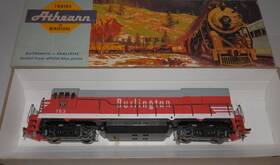 U30-b Athearn 3441 Ho Scale Powered Burlington 153 Ge Diesel Engine #3441