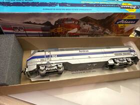 Amd-103 Athearn 3654 Ho Northeast Corridor Amtrak # 104 Phase Iv Train