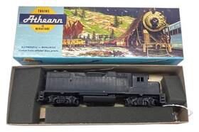Gp38-2 Athearn 4655 Undecorated Diesel Powered Locomotive Kit #