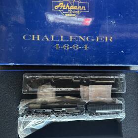 Athearn 797534118003 N Scale 11800 4-6-6-4 Challenger Steam Locomotive Clinchfield-unlettered