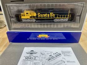 Sd45-2 Athearn 797534670679 Ho Genesis G67067 Santa Fe #5698 Dcc Ready Ln Read