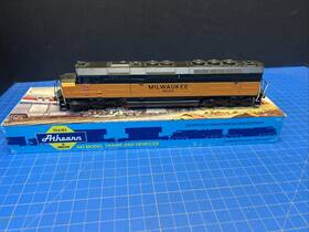 Athearn 797534675315 36ef6 Ho Milwaukee Road Fp45 Diesel Locomotive Ln/box Runs Great
