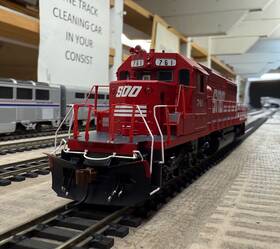 Sd40-2 Athearn 98209 Rtr Ho Scale Emd Locomotive Dcc Ready Soo Line #761