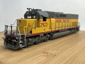 Ath73141 Athearn Ho Scale Sd40t-2 Ex- Sp Union Pacific Up #2923 With Dcc And Sound
