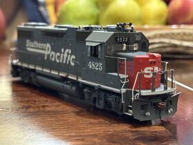 Athg68173 Athearn Ho Genesis Southern Pacific Gp38-2 #4825 Dcc&sound Read Desc