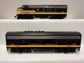 G1521 Athearn Ho L And N Emd F7a/f7b Phase 1 Diesels 834 902 - Dcc Ready