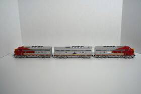 G2007 Athearn G2507 Ho Genesis Atsf Santa Fe F3 Aba #19l/19a/21l 3-unit Set