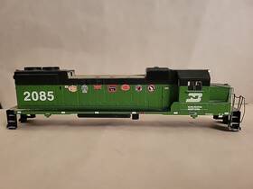 Gp38-2 Athearn G40633 Ho Burlington Northern Diesel Locomotive #2085 Shell Only