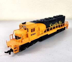 G67101 Athearn Genesis Ho Santa Fe Locomotive #5707 - Read G67101 Athearn Genesis Ho Santa Fe Locomotive #5707 - Read