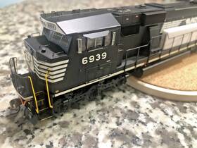Athg65202 Athearn Genesis 797534652026 Ho Norfolk Southern Sd60e Locomotive Dcc Ready Video