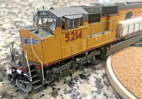Athg69342 Athearn Genesis 797534693425 Union Pacific Sd70m Locomotive #5214 Dcc Sound Video