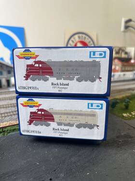 Athg19311 Athearn Genesis Used Ho Fp7a Ri #402 #403 Locomotive Dcc Ready Aa Set