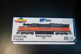 Athg67698 Athearn Genesis Milwaukee Road Emd Fp45 #1 Ho Dcc/sound