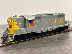 Athg82331 Athearn Genesis Ho Gp9 Locomotive Louisville And Nashville #516 Dcc/snd