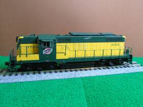 G62711 Athearn Genesis Ho C&nw Gp9 Locomotive #1725 Dcc And Tsunami Sound Lighty Used