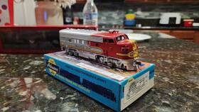 Rnd3311 Athearn/roundhouse Ho Scale F7a Locomotive Santa Fe #41 Dc/silent Read Desc