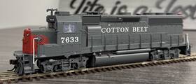 10000663 Atlas Ho #10000663 Cotton Belt Gp40-2 Phase 2 Diesel Locomotive #7633 - Lnib