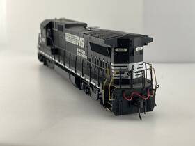 10003142 Atlas Ho Dash 8-40cw Locomotive Norfolk Southern 8345 Dcc 4405