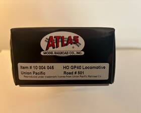 10004020 Atlas Silver Ho Gp40 Union Pacific #501 Dcc And Loksound Equipped - Weathed