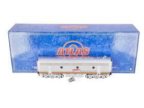 30134047 Atlas O Gauge Santa Fe F7b Unpowered Diesel Engine B Unit #41b 3rail