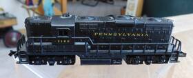 48027 Atlas N Scale Pennsylvania Rr . No.7120 Emd Gp Diesel Locomotive. Buy It Now