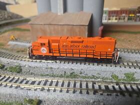 48601 Atlas # 7802 N Scale Gp38 Custom Ann Arbor Railroad Locomotive With D Brakes