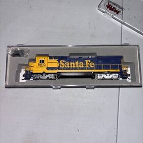 Dash-8-40b Atlas 48731 N Santa Fe Patched 8610 Diesel Locomotive #48731