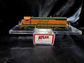 B23-7 Atlas 49709 N Scale Bnsf Railway Ge Diesel Locomotive #4252