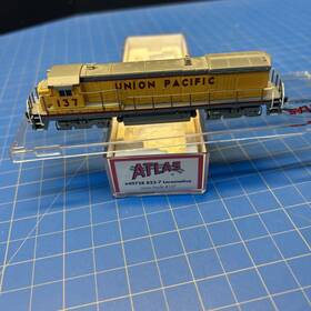 B23-7 Atlas 49729 N Scale Loco Decoder Ready - Union Pacific No #137 Tested