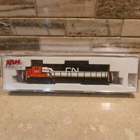 8-40c Atlas 51876 N Scale Dash Dcc Equipped Locomotive Canadian National # 2127