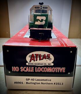 3513 Atlas 732573089013 Ho Scale Locomotives #8901 - Burlington Northern #3513