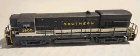 B23-7 Atlas 732573497238 N Scale General Electric Diesel Southern #3900 Dcc