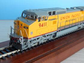 8-40cw Atlas 7663 Ho Union Pacific Dash Diesel Road #9411 Silver Dcc Ready