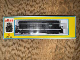 8850 Atlas 8238 Gp-7 Diesel Locomotive Illinois Central #8850 Ho Scale No.8238