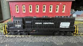 40005289 Atlas 840245205811 N Scale Emd Gp40 Penn Central Pc #3166 Dcc And Sound