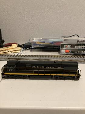 10003921 Atlas 843069193203 Ho Scale Seaboard Coast Line U30c Ph.1 #3301 Loksound Dcc/sound