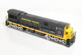 U33c Atlas 8538 Ho Scale Dcc Locomotive Northern Pacific 3300
