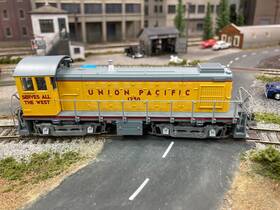 1250 Atlas 8828 Ho S-3 Switcher - Union Pacific #1250 Dcc