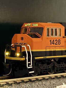Atl40005232 Atlas N Emd Sd60m Burlington Northern Santa Fe Bnsf #1428 Dcc/snd Led 40005232