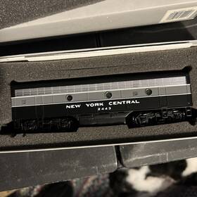 2443 Bachmann 022899312217 Ho Scale Plus New York Central #2443 Powered F7b Ken