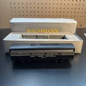 31222 Bachmann Ho Sc Plus New York Central 2457 F7b Diesel Locomotive Train