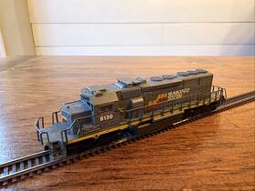 51-0670-23 Bachmann N Scale Emd Sd40-2 Locomotive Seaboard System 8130 Used/runs
