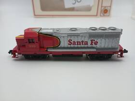 51-635-02 Bachmann N Scale Santa Fe Emd Gp40 Diesel Locomotive #890 Box