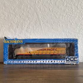 Gp38-2 Bachmann 61116 Ho Diesel Loco Dcc Equipped Union Pacific #2021