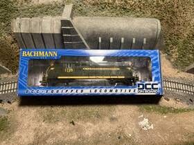 62810 Bachmann Ho Scale Canadian National Cn Emd Gp9 Dcc