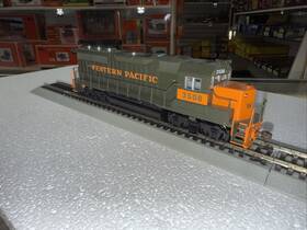 63541 Bachmann Ho Scale Emd Gp40 Diesel Western Pacific 3508 Dcc Ready
